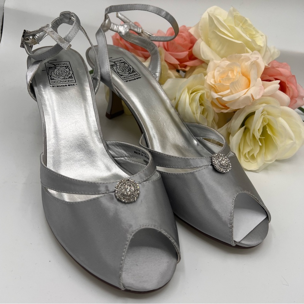 Silver medium heels